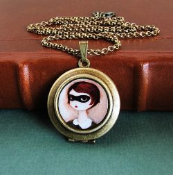 Locket gen book