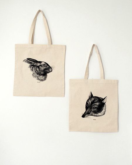 Hare tote both Hare tote both