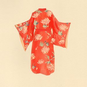 KimonoRedFlowersLow KimonoRedFlowersLow